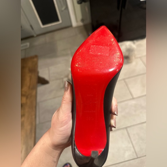 COPY - Christian Louboutin Black Leather Studded Cabo Pumps Size 38.5 - Picture 2 of 6